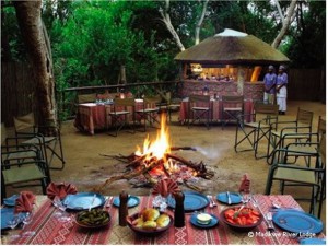 madikwe-river-lodge-dinner